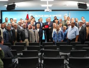 Aksaray Gülağaç Demirci Belediyesi’nden Büyük Birlik Partisi’ne “büyük” katılım