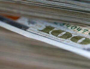 Özel sektörün yurt dışı kredi borcunda artış