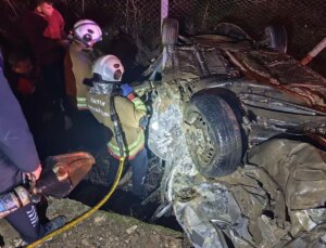 Hatay’da korkunç kaza: 2 ölü, 3 yaralı