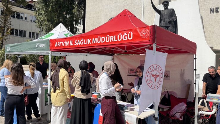 Artvin’de Halk Sağlığı Haftası kapsamında yürüyüş yapıldı