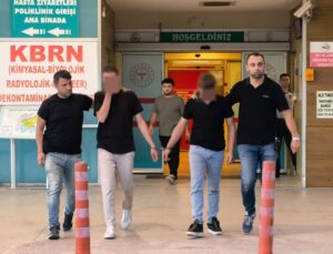 İnegöl’de polis taklidiyle 1,5 milyon TL’lik altın dolandırıcılığı: 2 şüpheli yakalandı