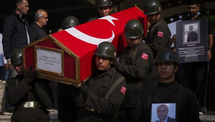 Batan Tuğberk İmamoğlu gemisinin birinci zabiti Rahmi Temel İzmir’de toprağa verildi