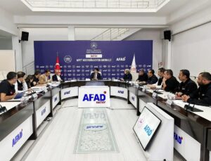 Hatay’da kırsal afet konutlarının yapım süreci toplantıda görüşüldü